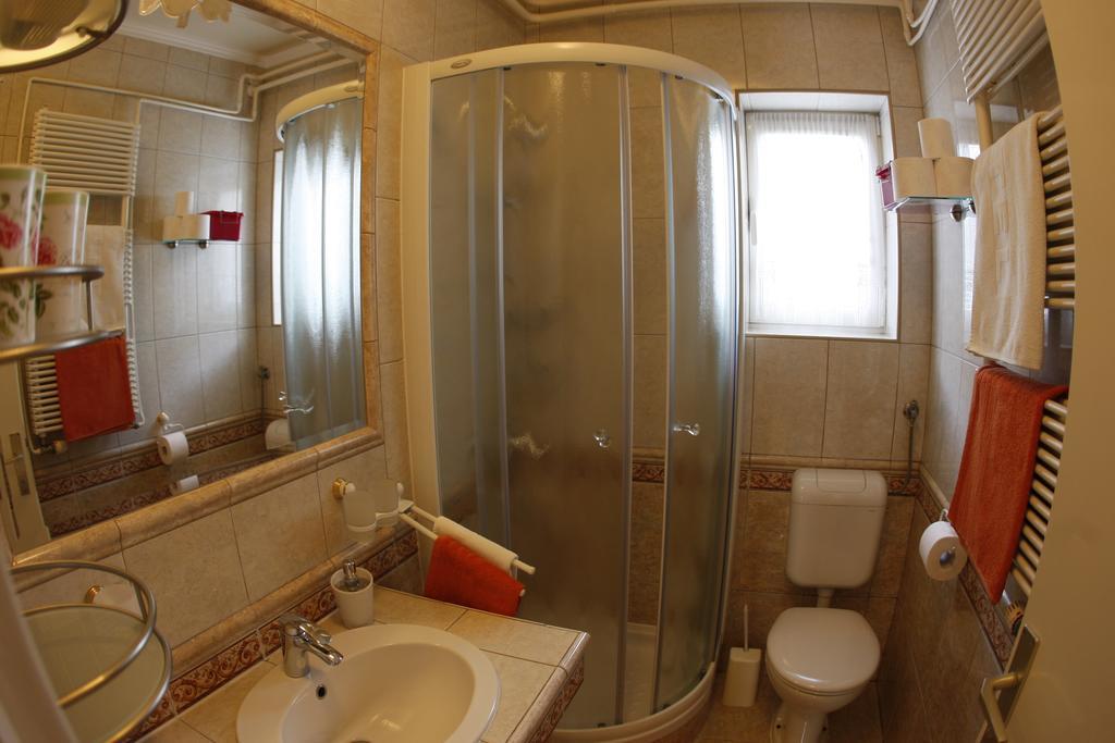 Rooms Beros Μαριμπόρ Δωμάτιο φωτογραφία